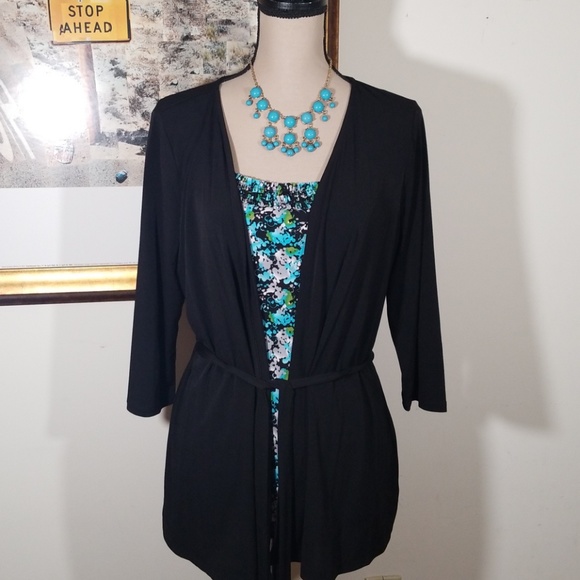 East 5th Sweaters - East 5TH Cardigan and blouse attached, Size PXL